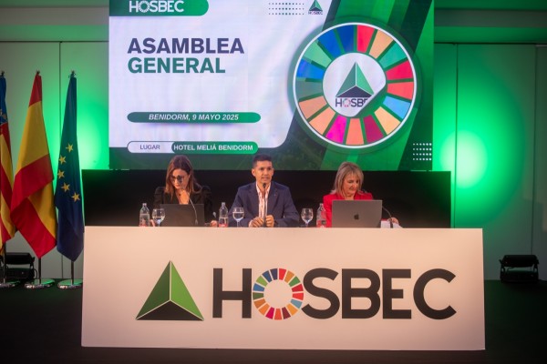 Hosbec llega a los 373 socios y aprueba un presupuesto de 2,4 millones de euros para 2025
