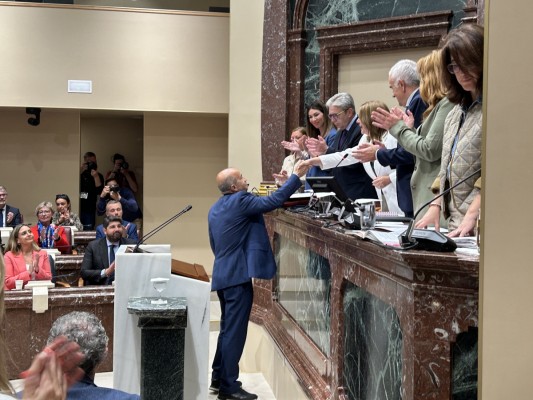 El socialista Pedro López Hernández vuelve a la Asamblea Regional en sustitución de José Vélez