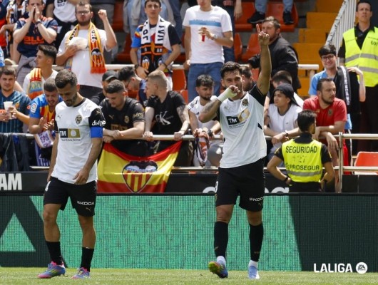 Las notas del Valencia CF 3-0 Getafe CF: Hugo Duro y Diego López alargan su 'pique' por el 'pichichi'