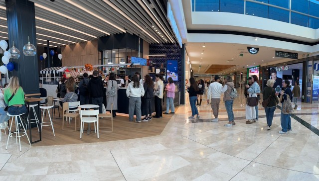 La oriolana Bombon Boss inaugura nuevo establecimiento: pone el pie en Lugo