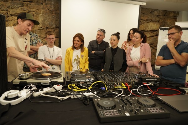 La Diputación destaca el interés de los jóvenes por la Escuela Provincial de DJs