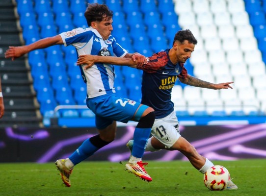 El UCAM CF logra un meritorio 0-0 en Riazor y se jugará el pase ante el Fabril en Murcia