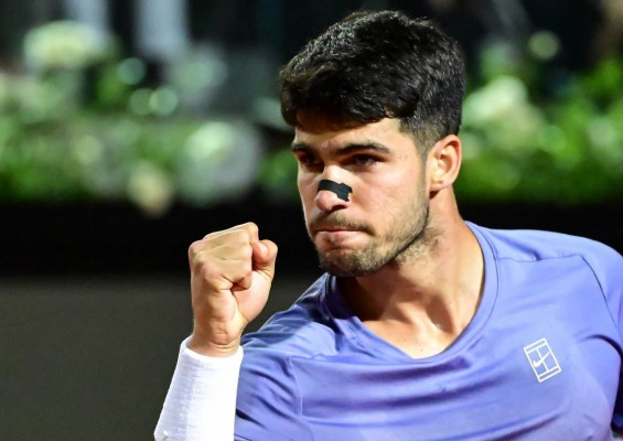 Carlos Alcaraz no afloja en Roma: vence a Djere y buscará los cuartos ante Khachanov 
