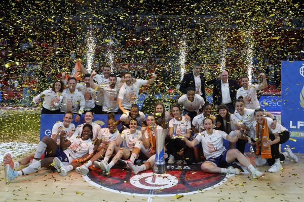 Valencia Basket confirma su dominio nacional y levanta su tercera liga consecutiva