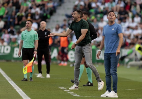 Daños mínimos para el Elche pese al traspiés ante el Levante
