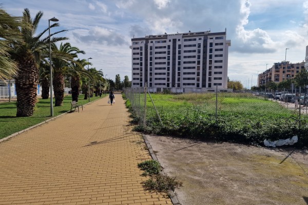 El solar que la Sareb cede para alquiler social en Castelló: 3.000 m2 para 99 pisos con tope a 7,5 €/m2
