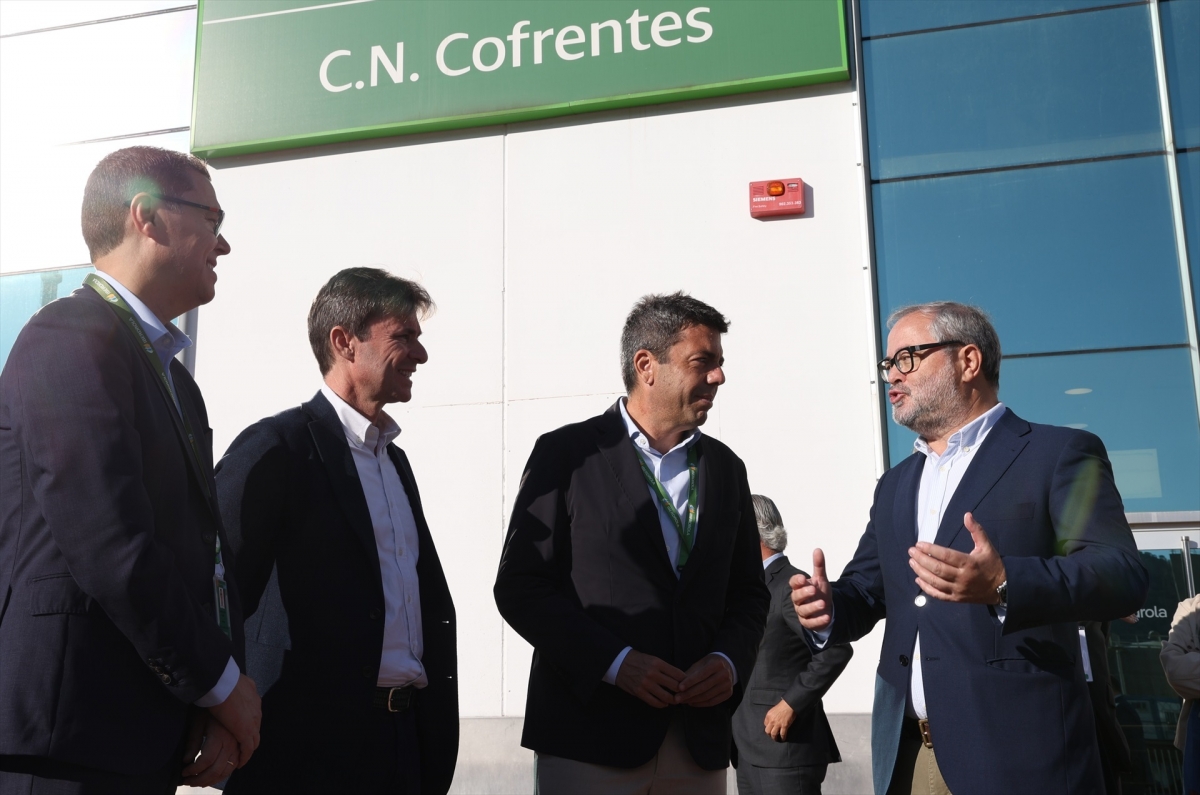 El president de la Generalitat, Carlos Mazón, visita la central nuclear de Cofrentes.