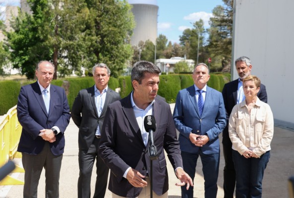 Mazón anuncia la eliminación de tasas autonómicas a las centrales nucleares