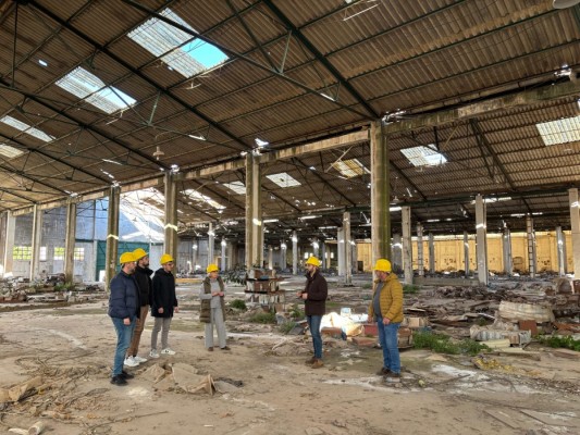L'Alcora explora vías de financiación para retirar el fibrocemento de la Sanchis y avanzar en la futura residencia