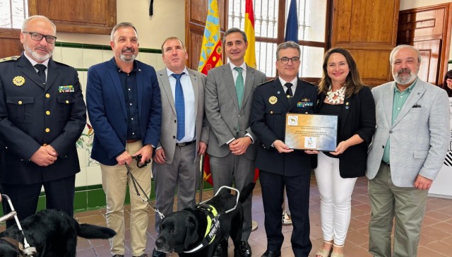 La Policía Local de Castelló, premiada por su labor en favor de las personas con discapacidad