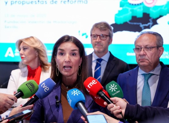 Merino exige a Montero 