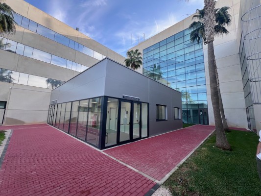 El Hospital Universitario de Torrevieja amplía el Servicio de Farmacia con un nuevo bloque