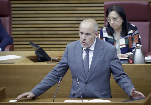PP y Vox defienden la Ley de Costa en su debate final mientras la izquierda teme “la vuelta del ladrillazo”