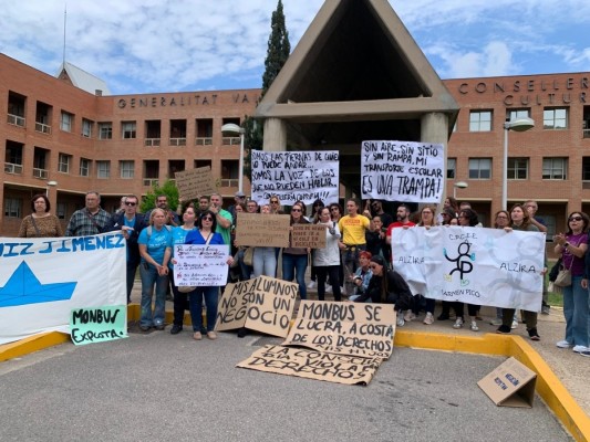 Familias de centros Dana y de Educación Especial denuncian 