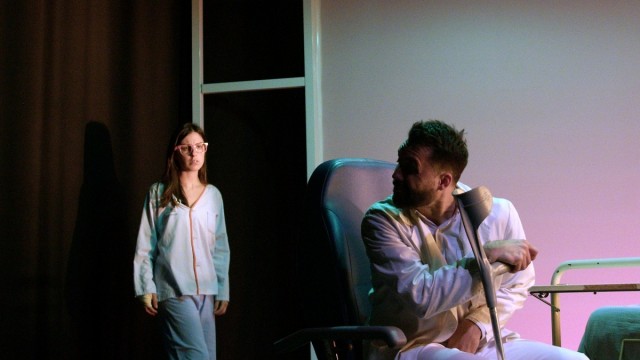 Miki Garofalo se pregunta qué papel tiene la ficción en el mundo en el Teatro Círculo
