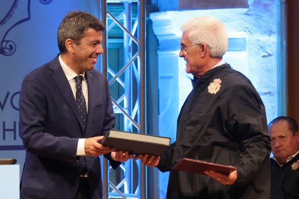 Mazón anuncia el inicio de los trámites para declarar al Juzgado de Aguas de Orihuela como Patrimonio de la Humanidad