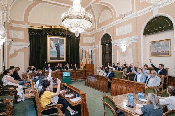 La Junta de Fiestas de Castelló recupera la autonomía seis años después: primera tarea, elegir las nuevas reinas
