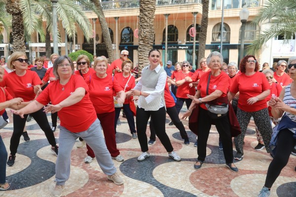 Más de 350 mayores participan en una jornada por el envejecimiento activo en Alicante