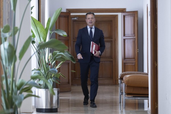 El Gobierno regional recurre el decreto del registro de pisos turísticos por 