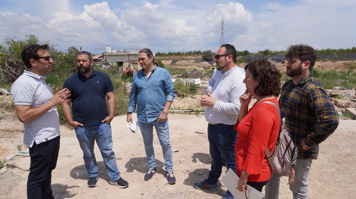 El Ayuntamiento de Manises se reúne con la CHJ en el río Turia