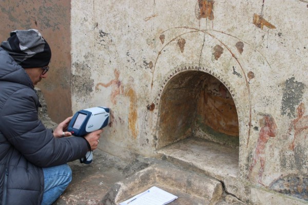 Descubren una escena de vendimia en una casa cercana a la Pompeya devastada por el Vesubio