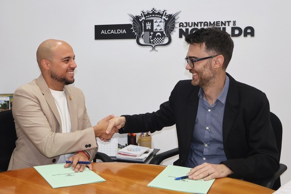 Novelda y Monforte prestarán conjuntamente el servicio de grúa municipal