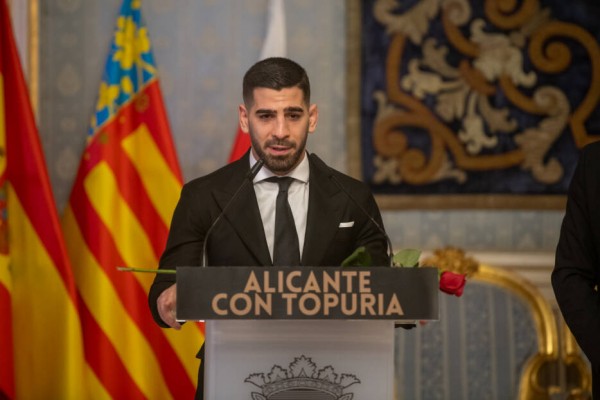 Topuria asegura que su próxima pelea por el título será en Madrid 