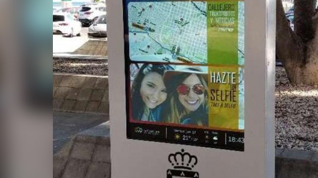 Los Alcázares instalará nuevas pantallas interactivas para mejorar la información turística