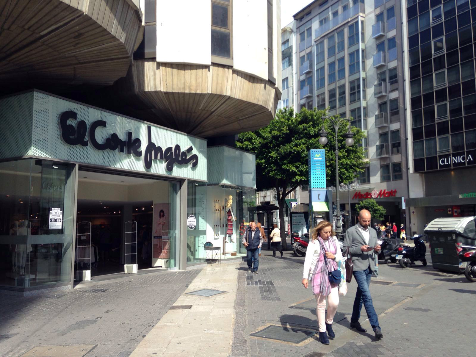 Edificio de El Corte Inglés en el céntrico Paseo de Ruzafa de Valencia. Foto: VP - 