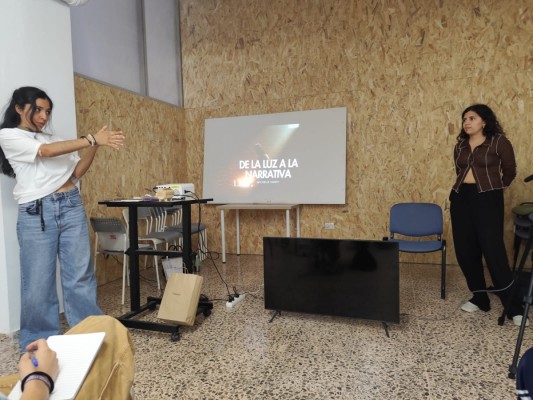 La asociación La Simulación lanza un curso de formación juvenil sobre la dirección de fotografía