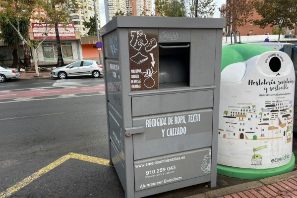 El PSOE de Benidorm denuncia que el contrato de los contenedores de ropa usada caducó en 2019