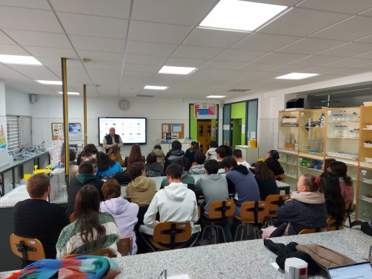 La madrileña Ecofleet Group compra el 'gigante' de los servicios de la automoción Delfín, de Villena