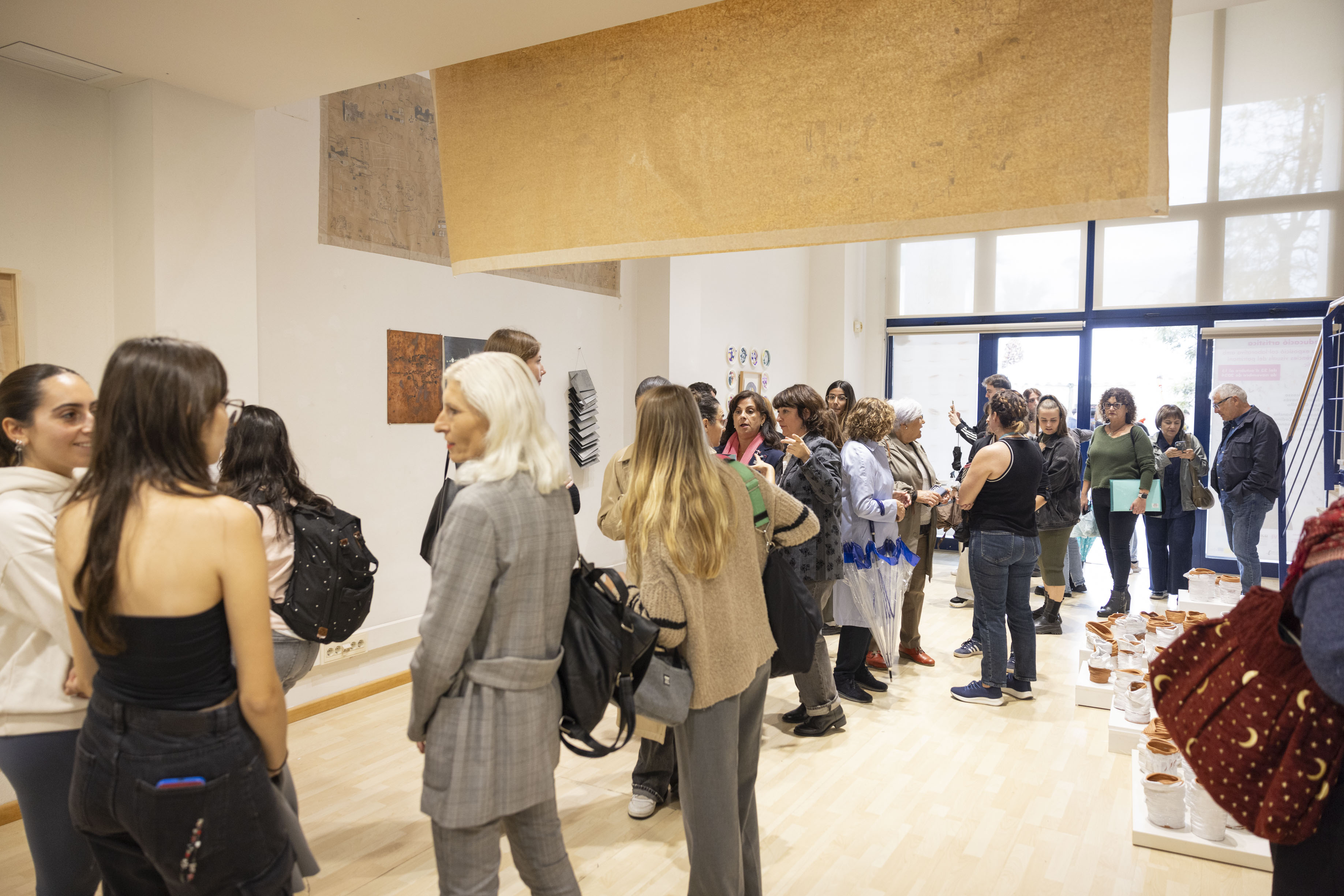 Fotografía, escultura o vídeo: l'UJI obri l'exposició 'Art per aprendre' a l'Àgora de la universitat