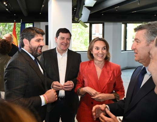López Miras será uno de los encargados de la Ponencia de Estatutos del PP, como el presidente autonómico más joven y con más años ejerciendo