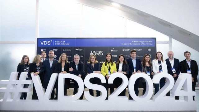 Catalá anuncia una aceleradora de 'startups' y un programa para mujeres de talento digital
