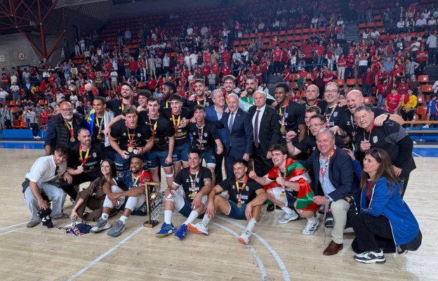 El Horneo Eón Alicante logra el primer ascenso a la Asobal de su historia
