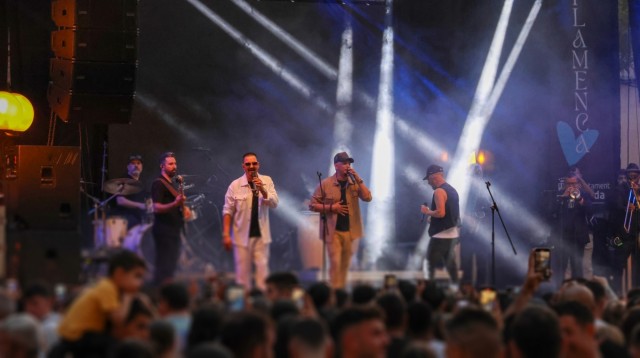 Los Yakis, Las Chuches y Los Manolos hacen vibrar Onda en un fin de semana lleno de flamenco