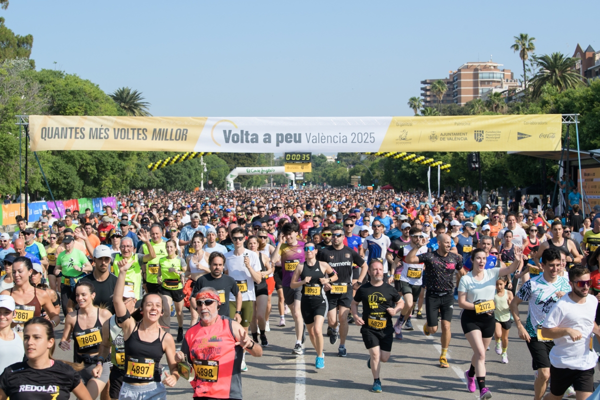 La Volta a peu València 2025 reúne a 8500 personas en la edición más numerosa de esta década