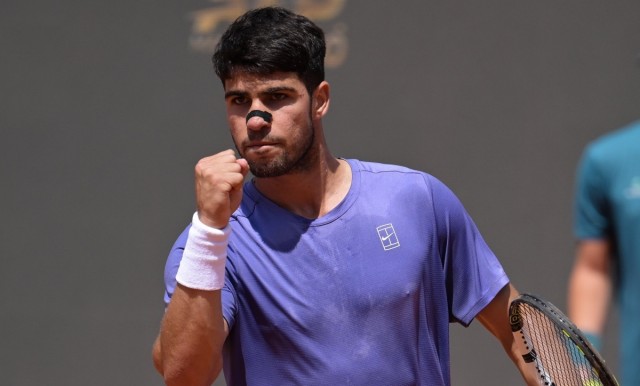 Alcaraz somete a Sinner en su casa: el murciano vence al italiano para ser campeón en Roma