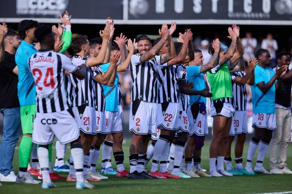 Castalia lleva en volandas al Castellón hacia la salvación en Segunda División