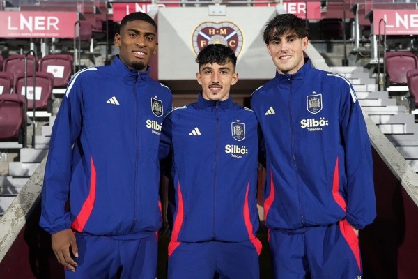 El maratón de Javi Guerra, Mosquera y Diego López: pueden superar los 50 partidos