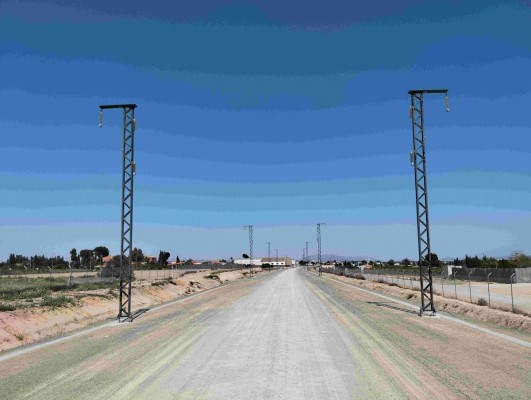 Avanza la electrificación para conectar Murcia y Lorca en Alta Velocidad: 2.100 postes y una nueva subestación en Totana