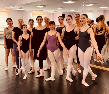 Burriana repleta de arte y danza con Javier Latorre, Maribel Gallardo y Eva López-Crevillén