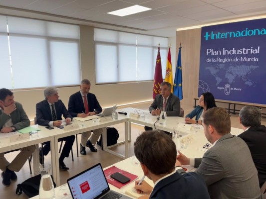Las exportaciones de la Región no entienden de aranceles y crecen hasta los 2.130 millones al comienzo del año