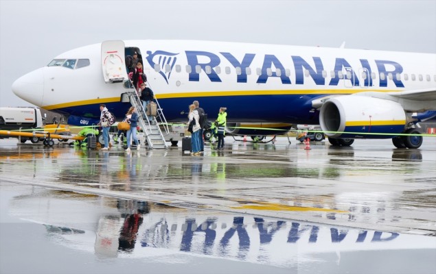 O'Leary avanza que Ryanair encarecerá los billetes para amortiguar la caída de beneficios