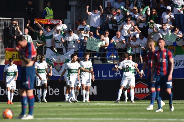 Ganar, ganar y volver a ganar para ascender de manera directa o llegar al 'play-off' con la flecha hacia arriba