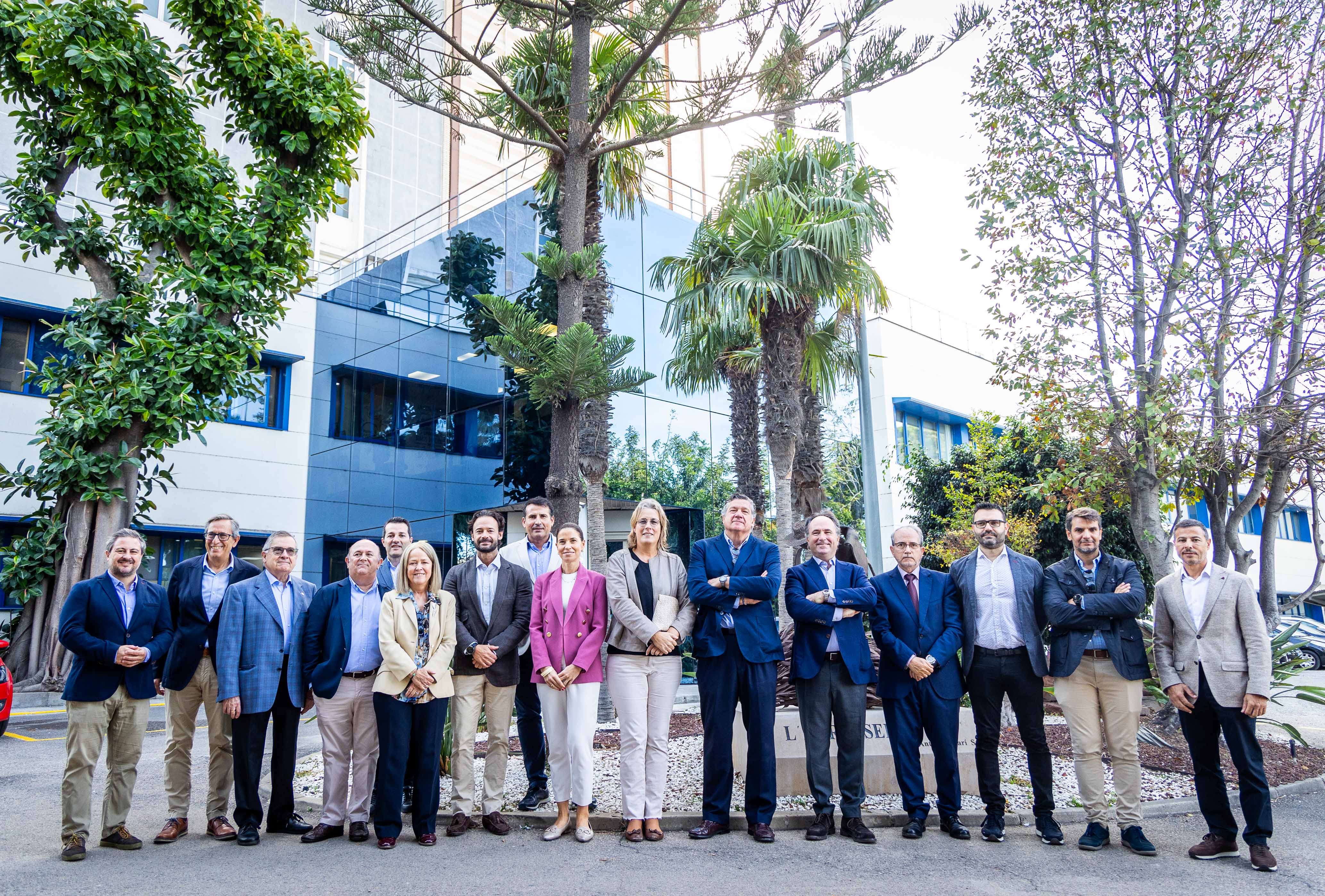 La Cátedra de Cultura Empresarial conoce de la mano de Dacsa las claves de innovación en el sector alimentario 