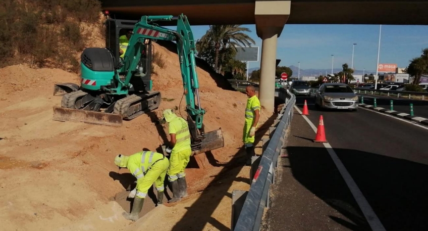 Trabajos en el sector número 4 en carreteras de Alicante.  - Foto: PLAZA