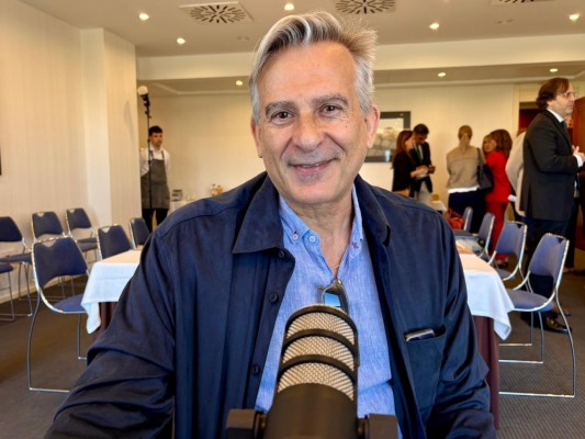 “Las artes escénicas no se entienden sin la parte práctica”