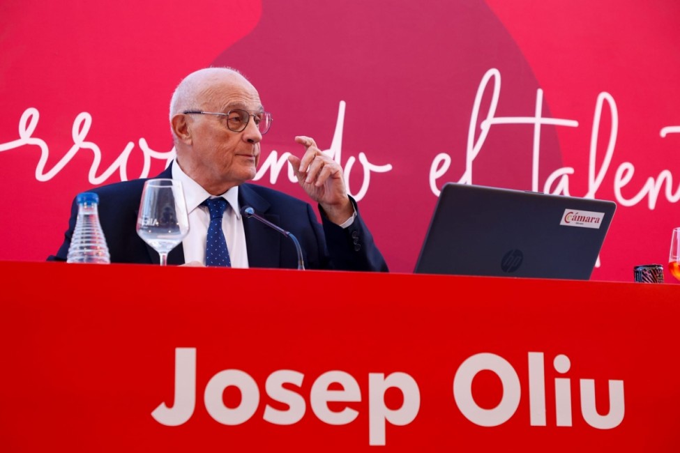 Josep Oliu en el evento de Cámara Alicante. - Foto: PEPE OLIVARES